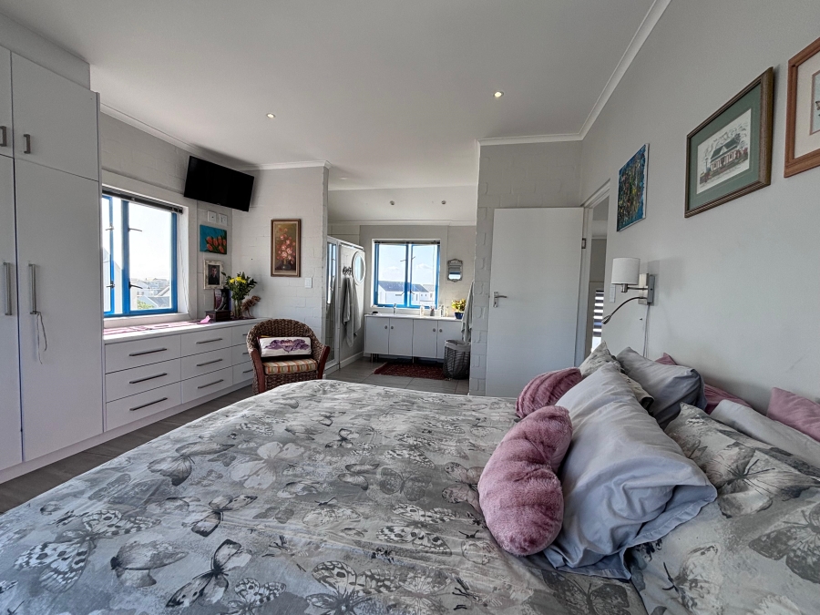 2 Bedroom Property for Sale in Blue Lagoon Western Cape